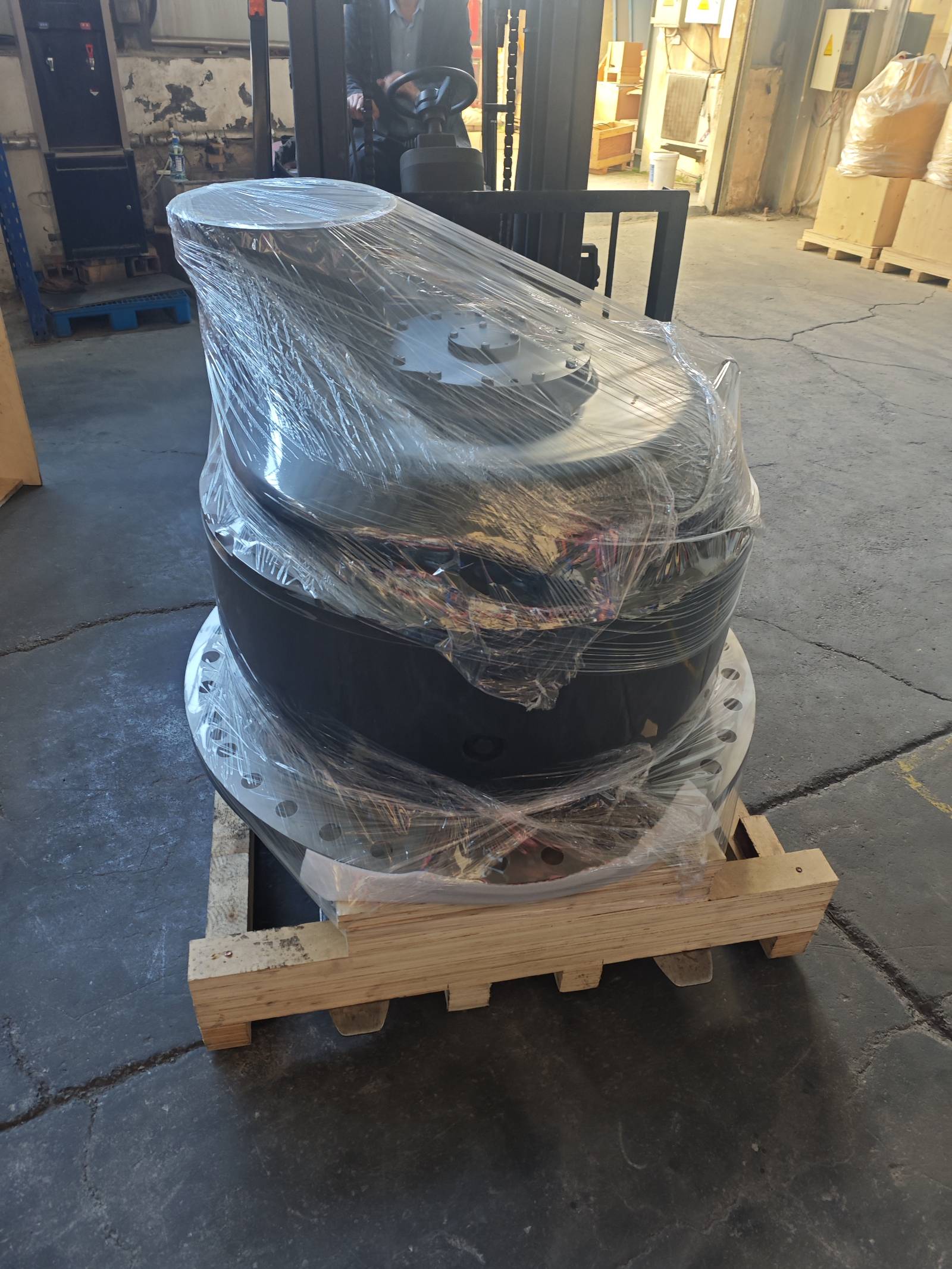 Travel gearbox wrapped and bolted to its export crate base, ready for the wooden crate to go on